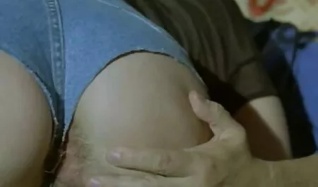 Dögös beszúr egy dildo punci nyalás videó be a szűk elvágta