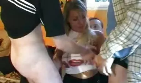 Forró szőrös pinák baszása xemale baszik egy gyönyörű lány