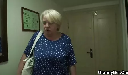 Az alkalmi nemi hormonok izgatnak nagyon szép puncik minket.