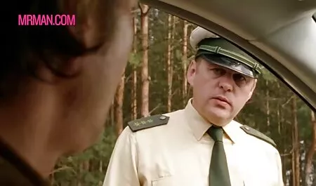 Szőke ribanc baszik három nagy faszok cigány punci