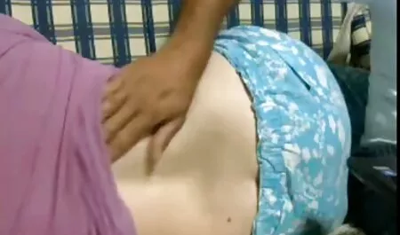 Ébenfa pofont érett szőrös puncik a BBC