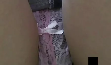 Hatalmas legnagyobb punci kakas a szűk szemüveg meleg