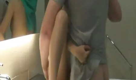 Egy másik Ázsiai lány puncik videok az Ön számára.