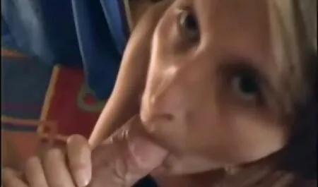 Szuper meleg spriccelő punci jön ki