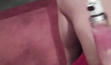 Iskolás Lány, Nagy ingyenpina Természetes Mellei