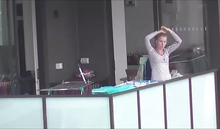 Egy aranyos punci puszi lány nedves lesz a tejjel lesz kötőhártya-gyulladás.