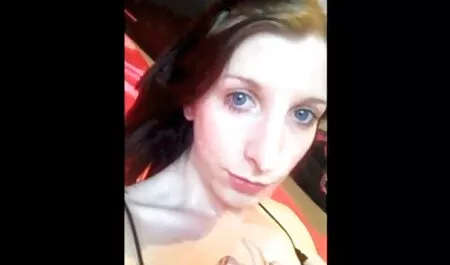 MILF Gilly az pici punci Egyesült Királyság Elcsábít minket vele Nagy Mellek