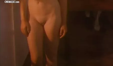 Ideje zuhanyozni Alessandra húsos punci Szőke