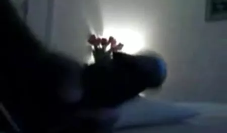 Ázsiai nővér úgy néz ki, pinamasszázs aranyos.