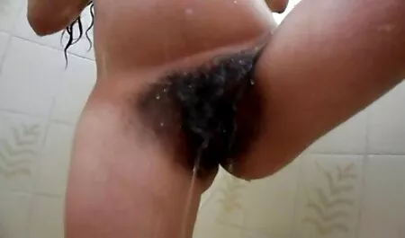 Szexi tetovált lány lesz a elvágta pina pumpa fúrt