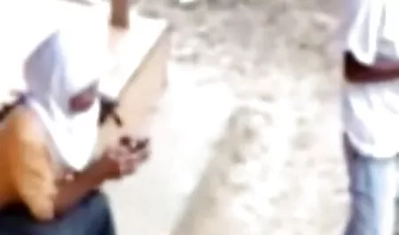 Kanos unatkozó kopasz pina tini kezdett kibaszott vele mackó