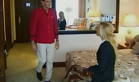 Maddy O ' Reilly fecskék, fecskék egy szűz pina nagy fekete kakas
