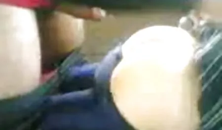 Cumshot mezítláb fiatal pinàk